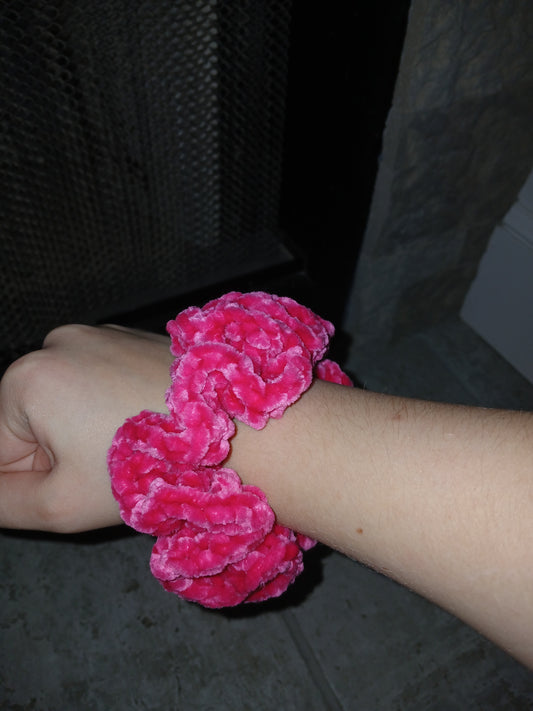 Custom Velvet Scrunchie (2 pack)